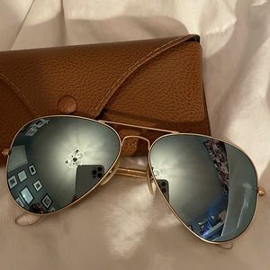 Reflective polarized aviator Raybans